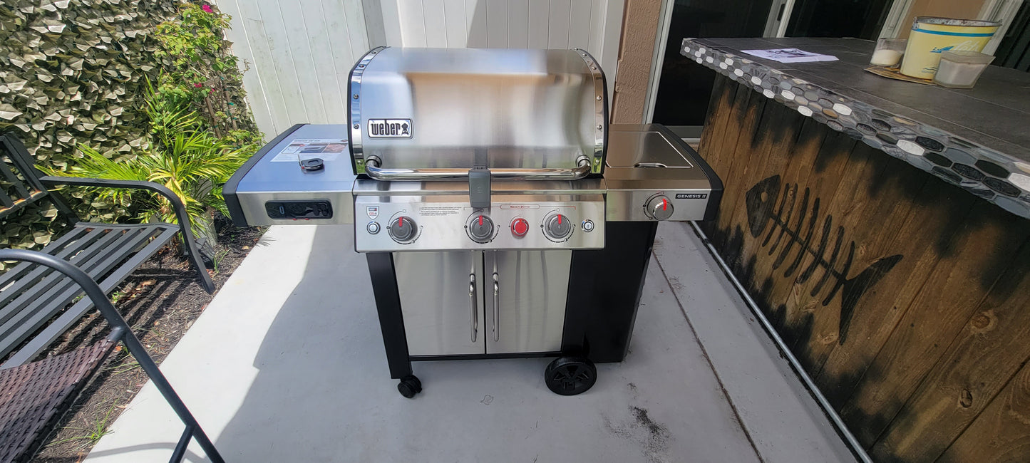 Grill or Barbeque Assembly