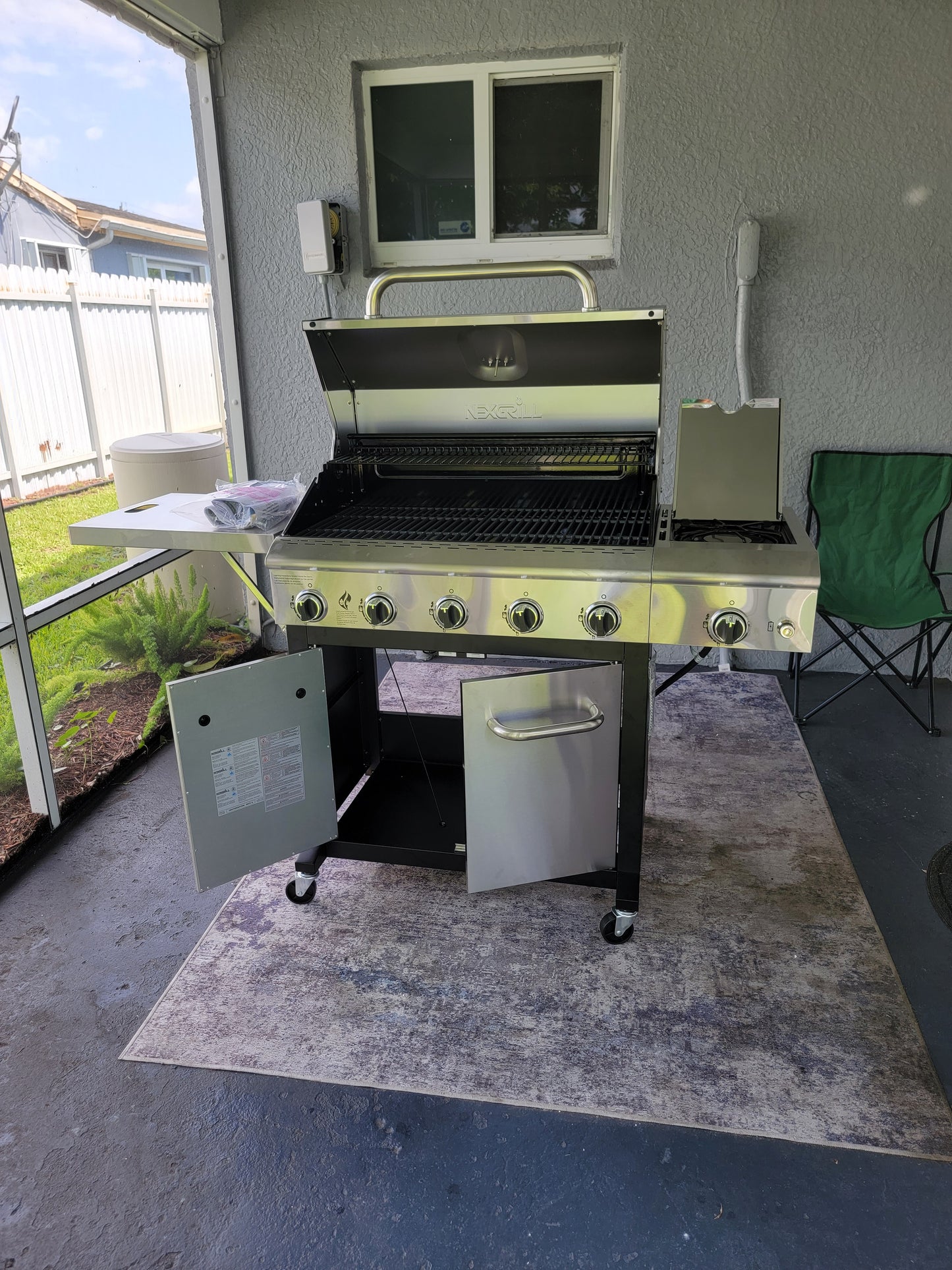 Grill or Barbeque Assembly