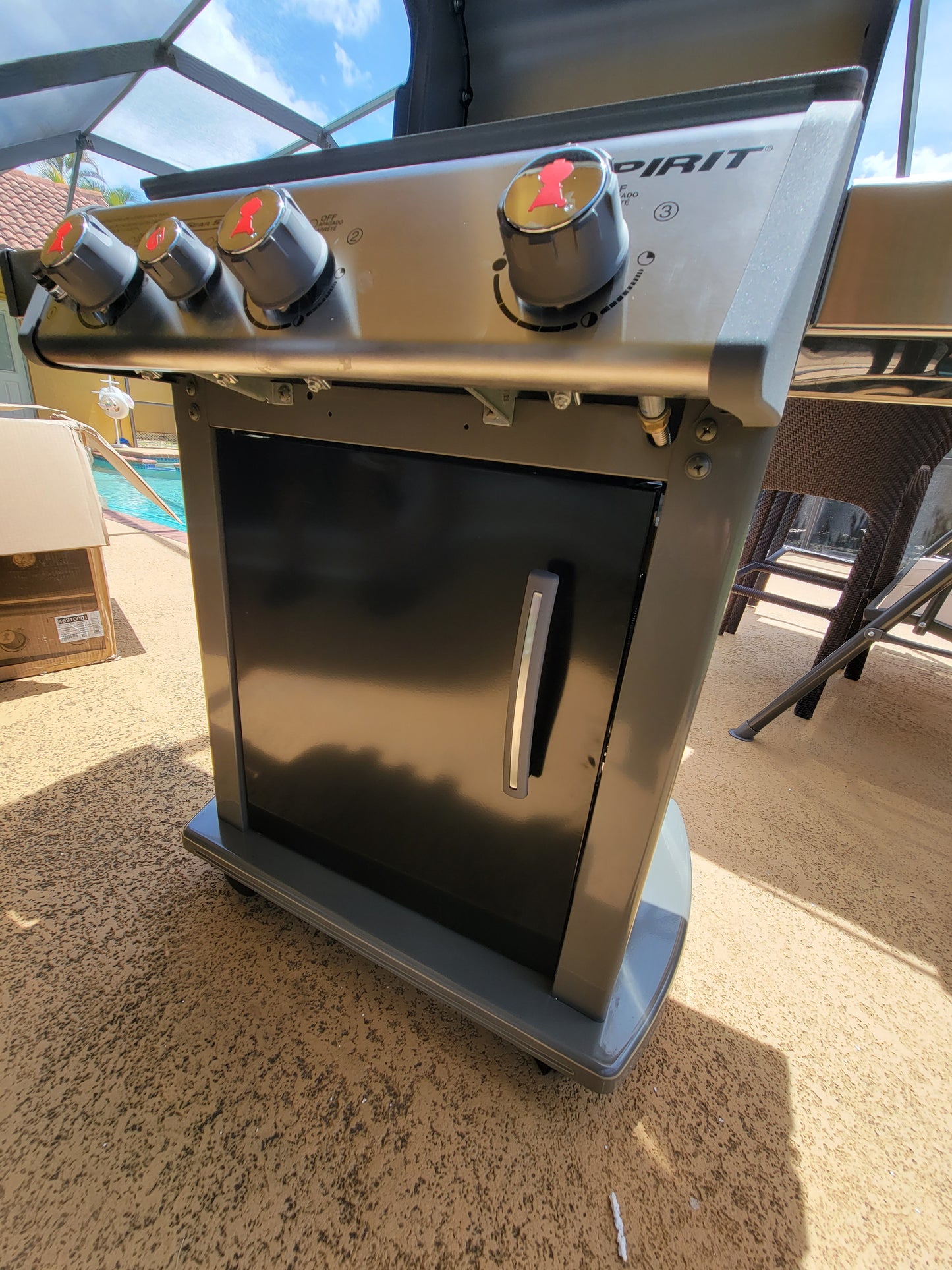 Grill or Barbeque Assembly