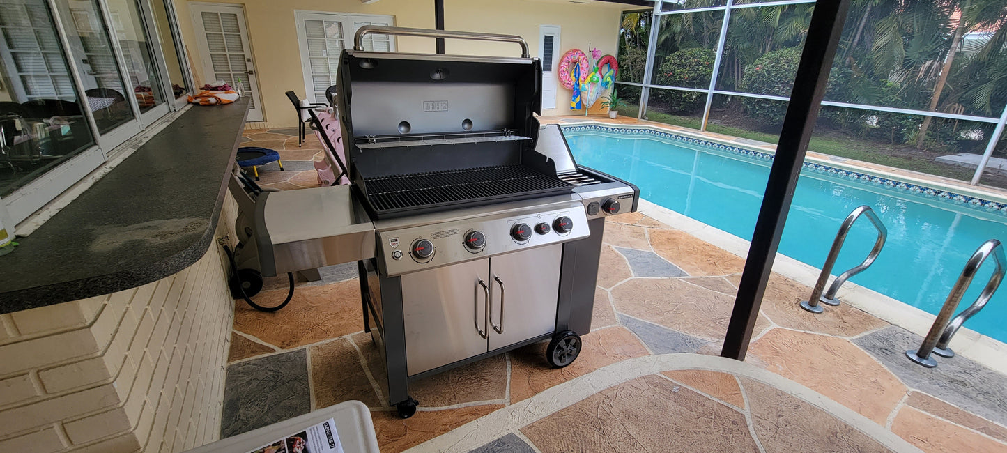 Grill or Barbeque Assembly