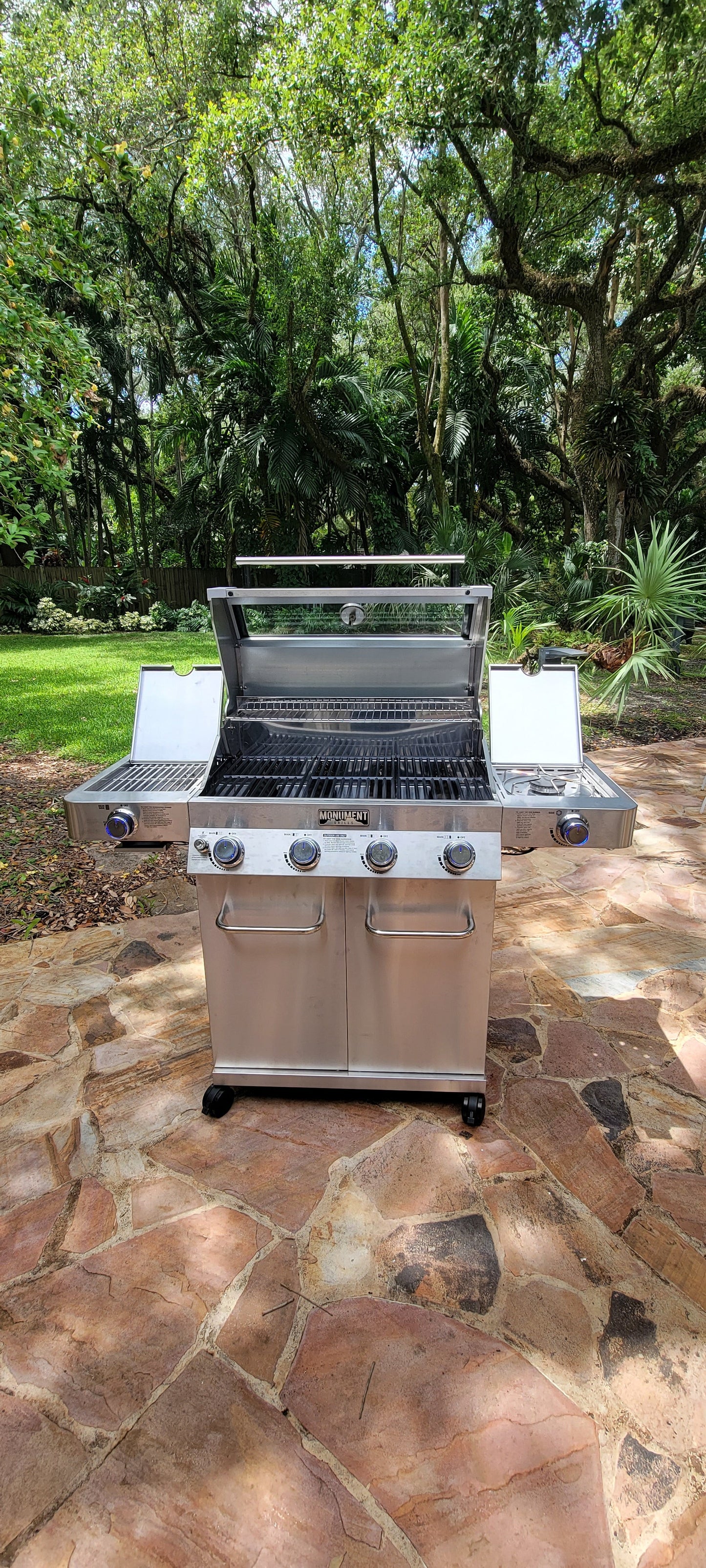 Grill or Barbeque Assembly
