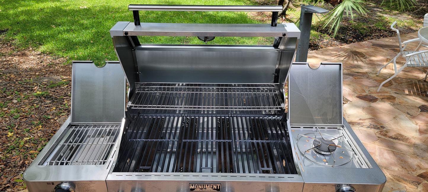 Grill or Barbeque Assembly
